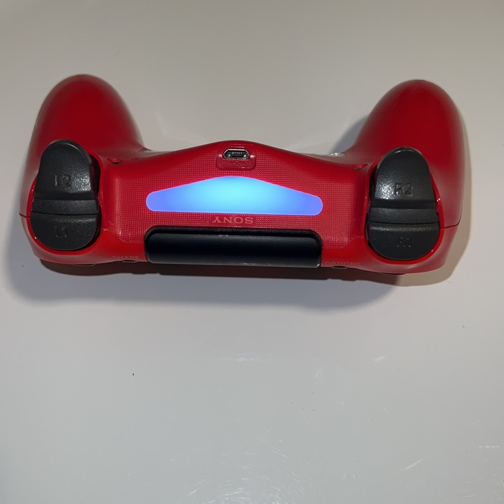 PS4 Controller (Red) - Picture 2 of 2